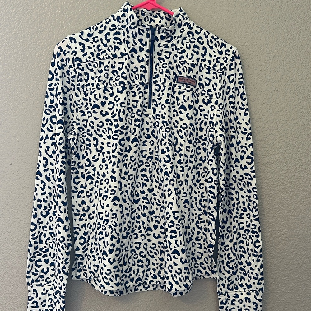 NWT Vineyard Vines girls Dreamcloth Shep Shirt leopard XL